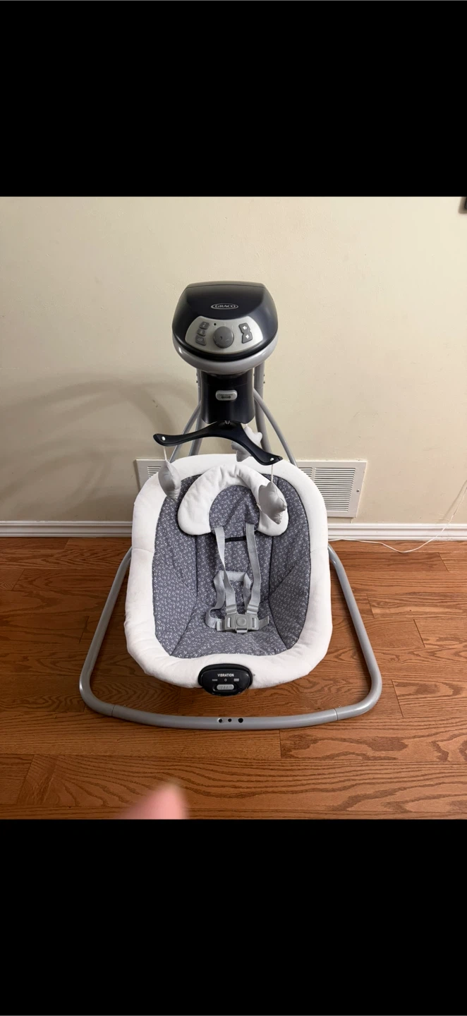 Graco Baby Swing - Plug in Electric - photo 2