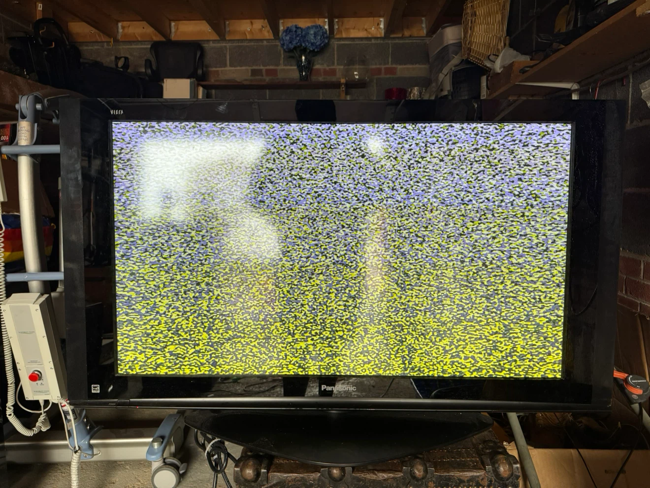 42 inch tv - photo 2