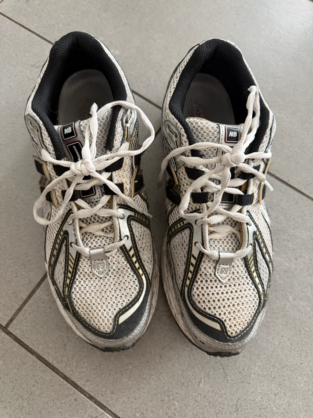 New Balance 1906R sneakers in silver (9.5 mens) - photo 3