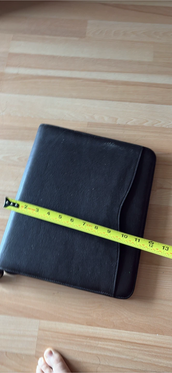 Day-Timer black leather zipper planner