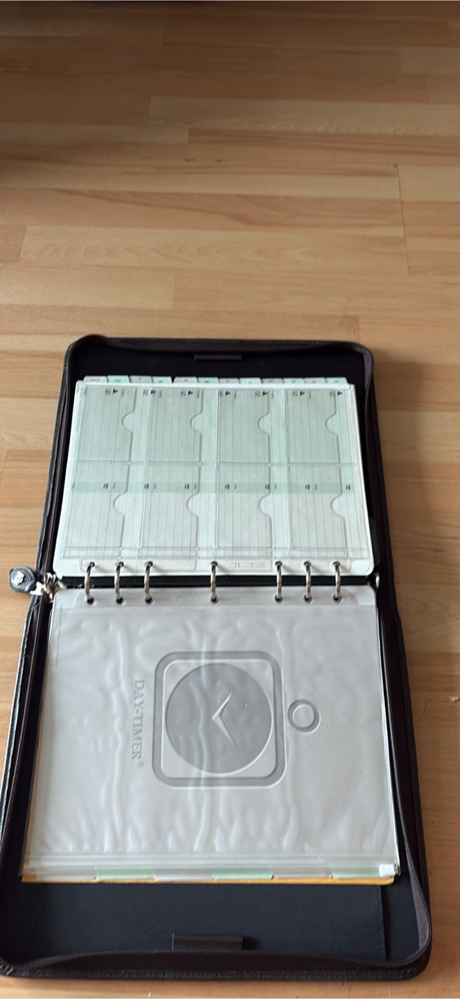 Day-Timer black leather zipper planner - photo 5