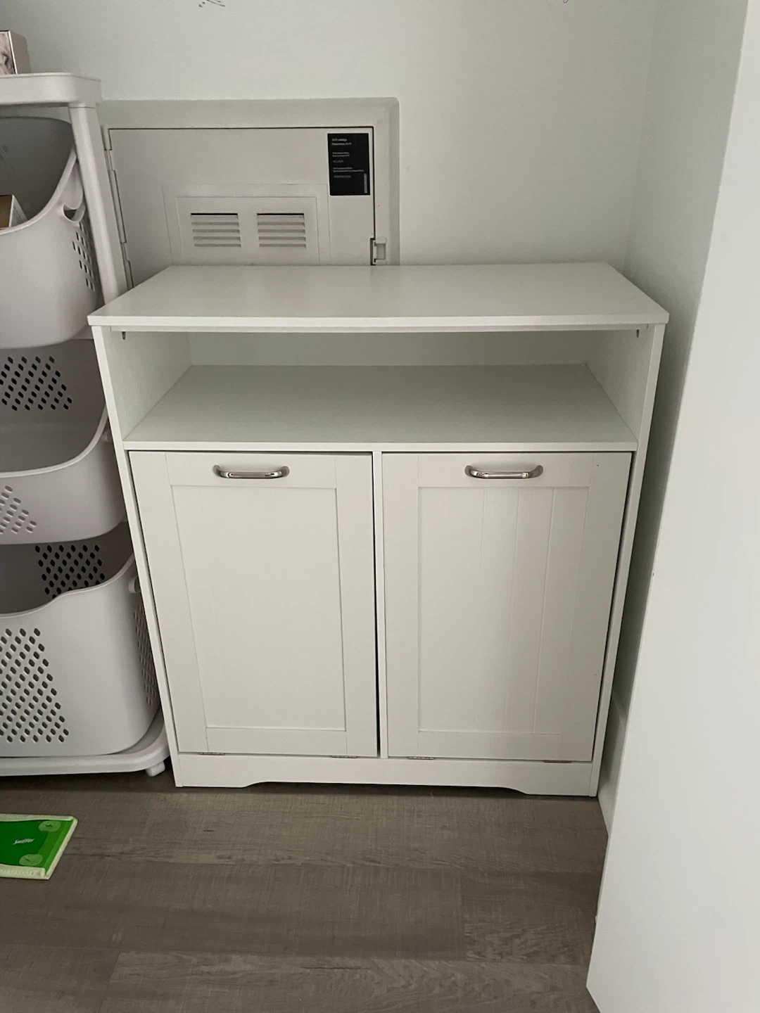 White Laundry Hamper Cabinet - photo 4