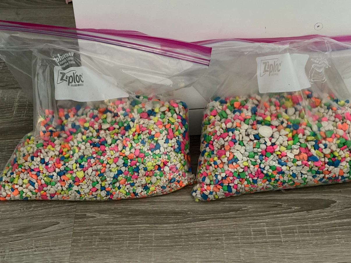 Aquarian Gravel Rainbow Gravel and White Gravel