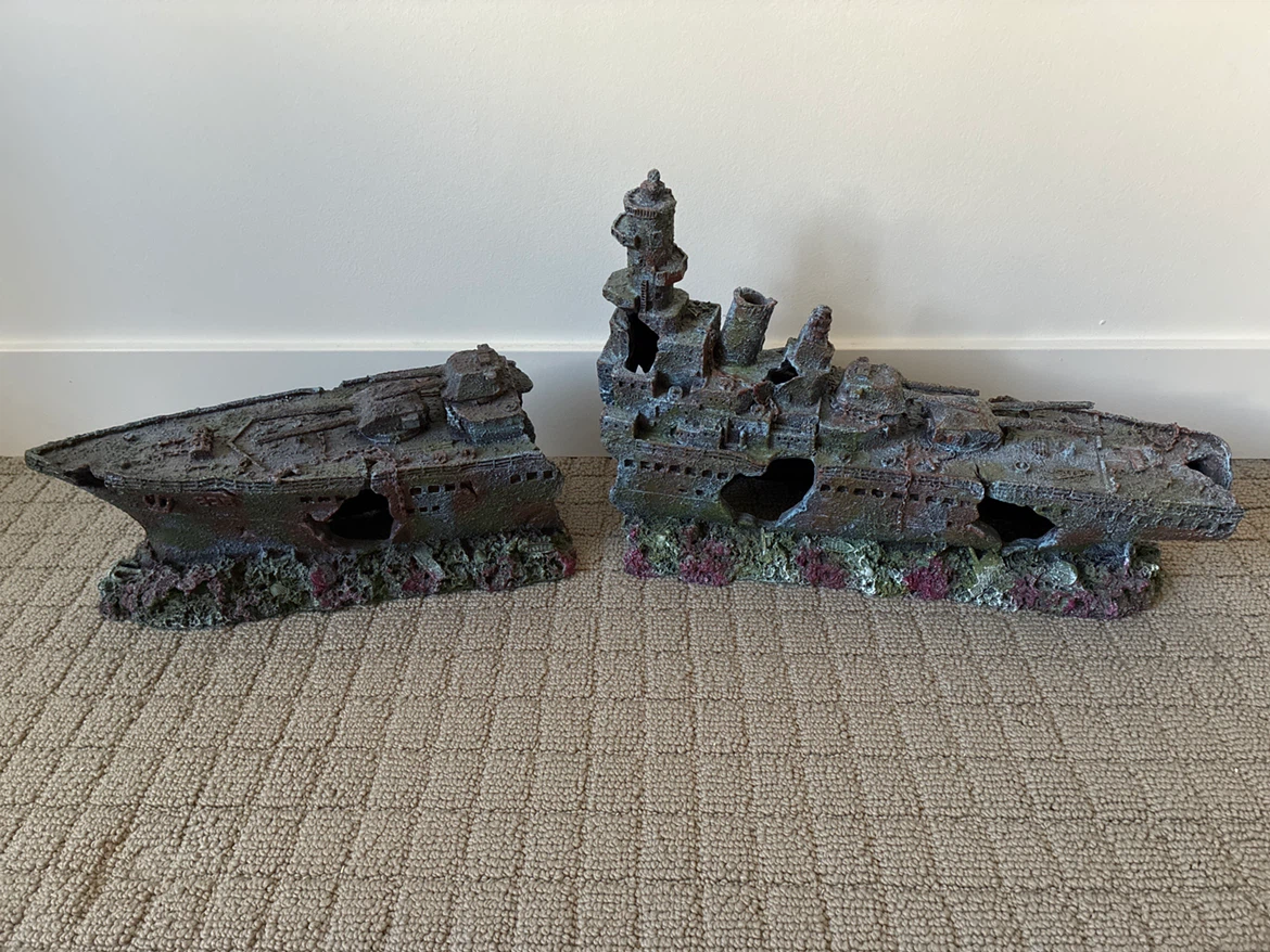 Large Split Battleship Aquarium Ornament - photo 3