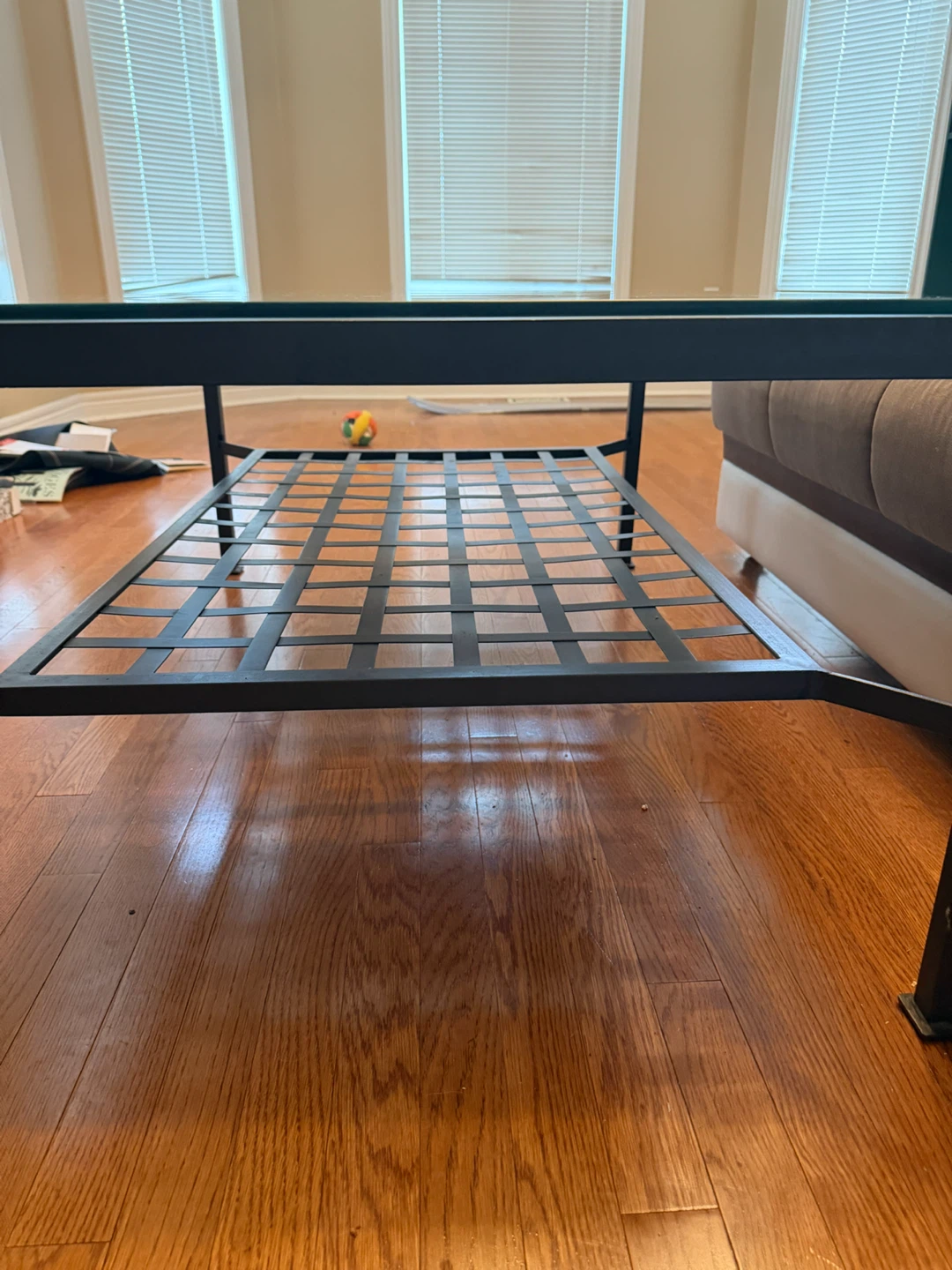 Metal and glass coffee table - photo 3