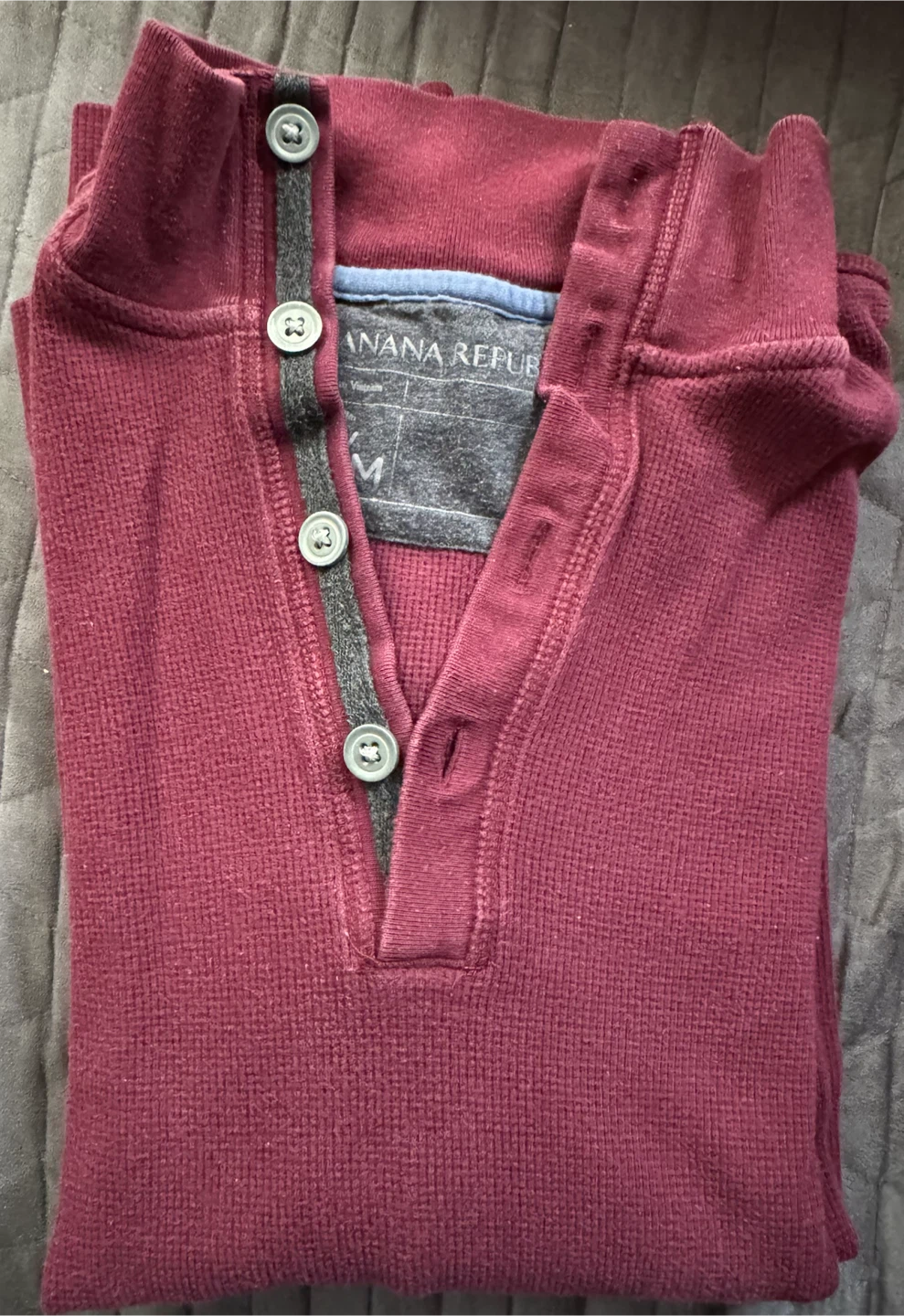 Banana Republic Pullover Shirt - M