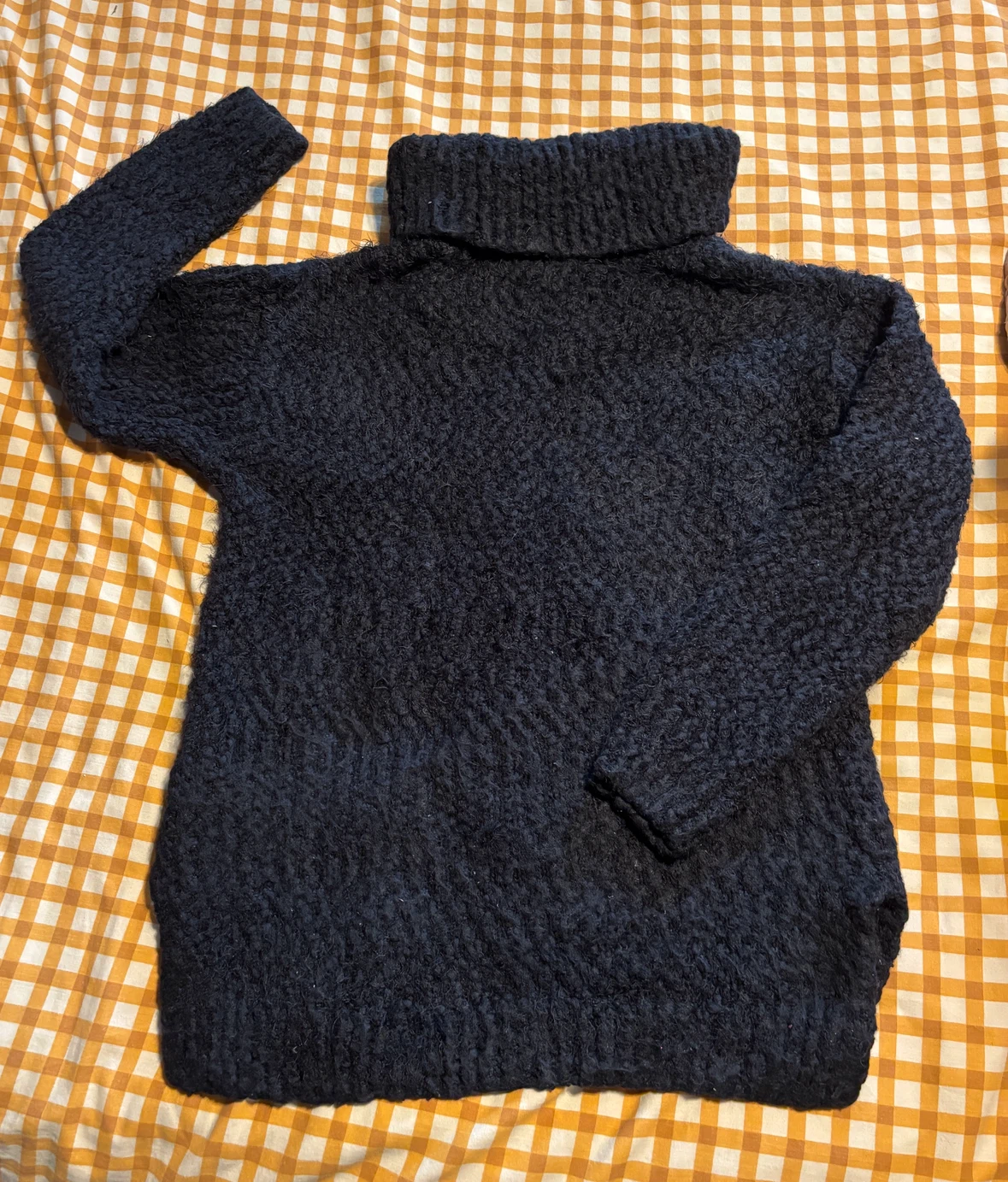 Beautiful Black Textured Turtleneck Sweater (size S) - photo 2