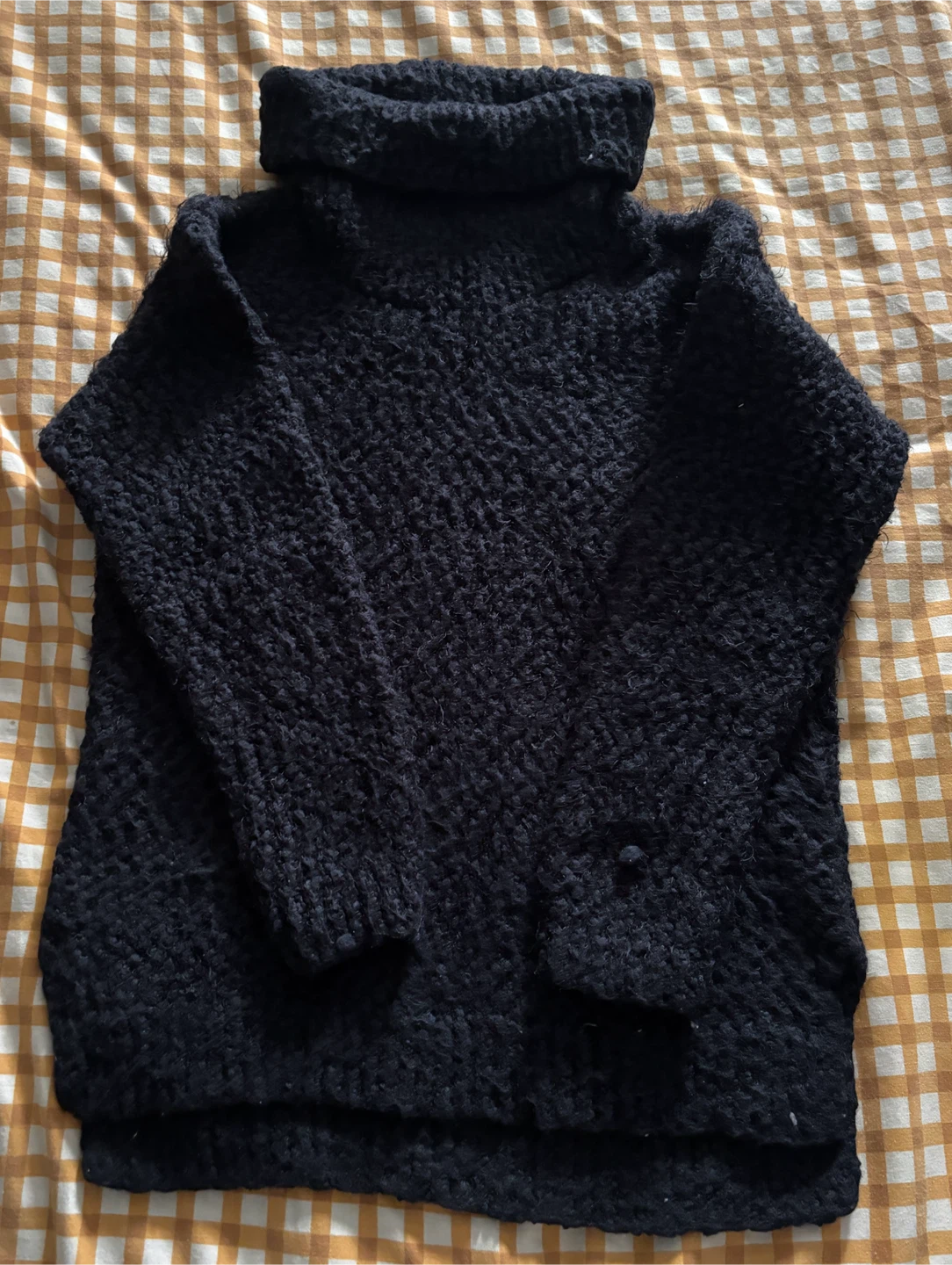 Beautiful Black Textured Turtleneck Sweater (size S) - photo 3