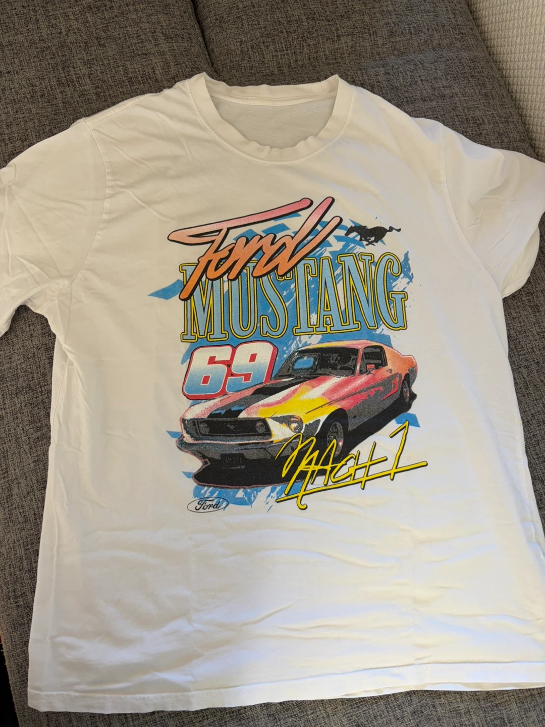 Clothing bundle - photo 2