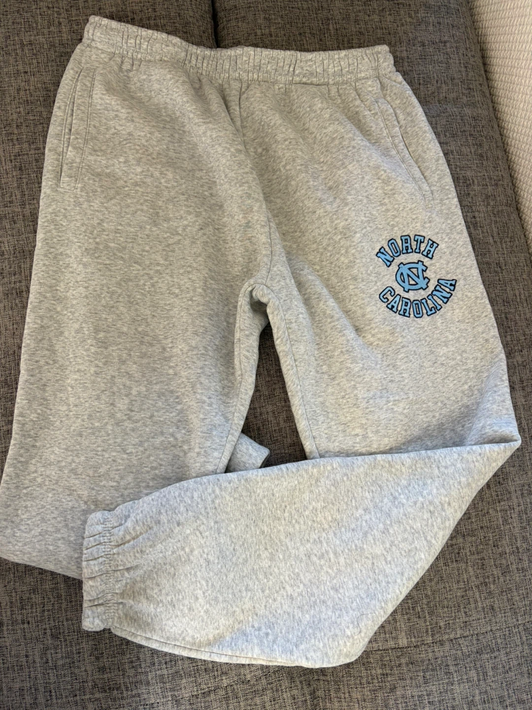 Clothing bundle - photo 4