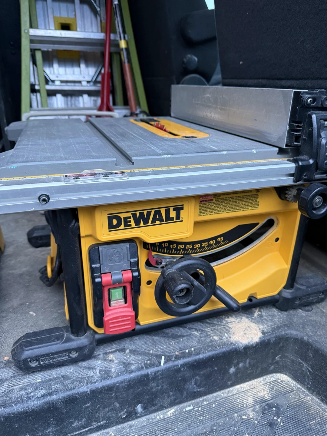 DeWalt portable 10 “ table saw