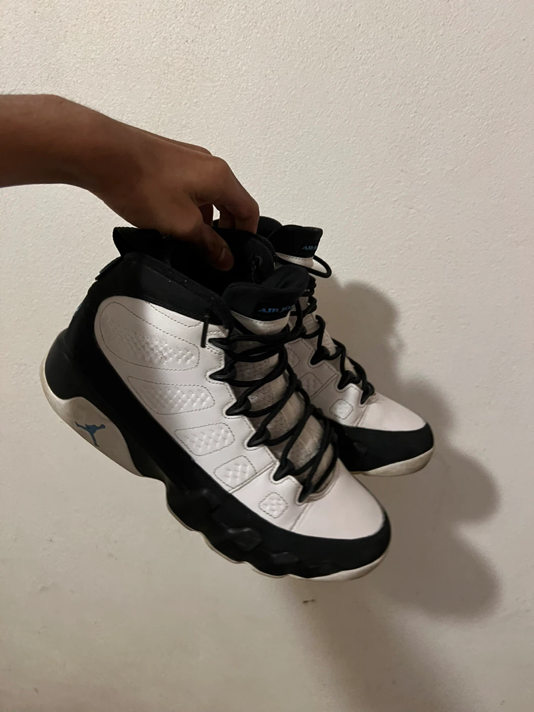 Air Jordan 9 Retro Sneakers