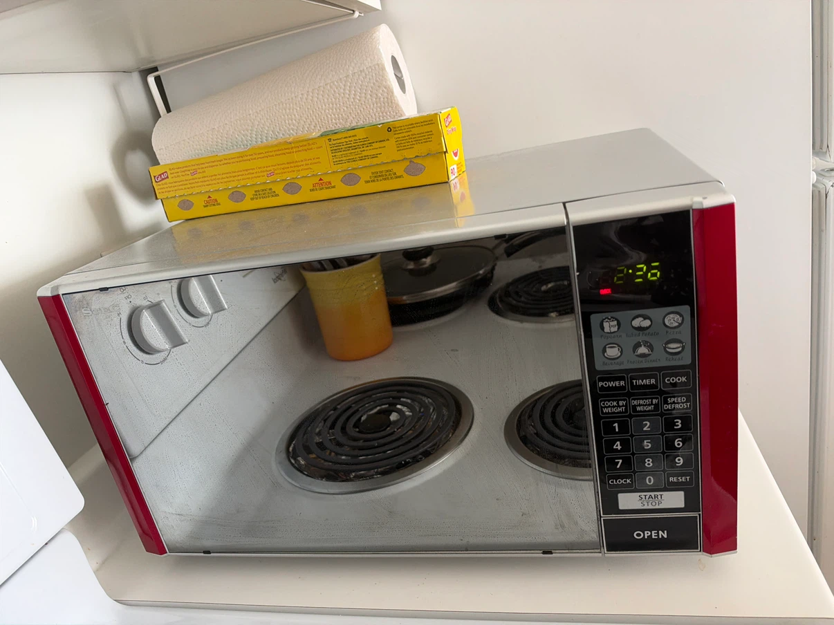 STEC Red Digital Microwave with the mirror door