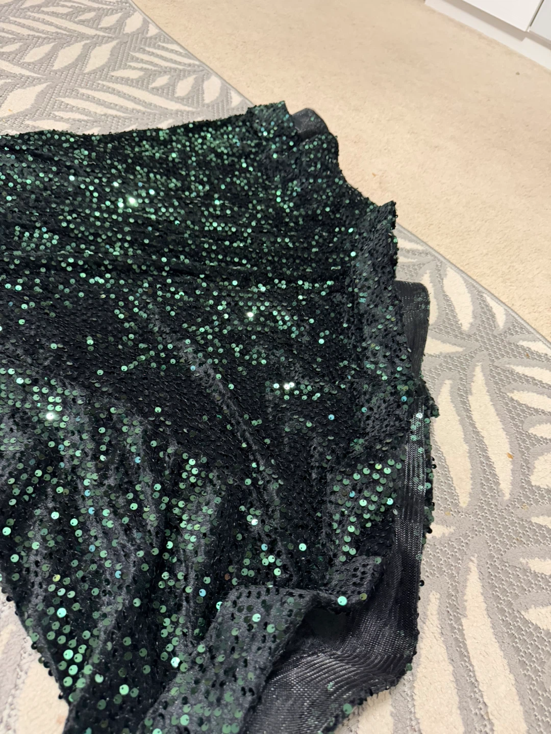 Dark Green Sequin One-Shoulder Dress - photo 3