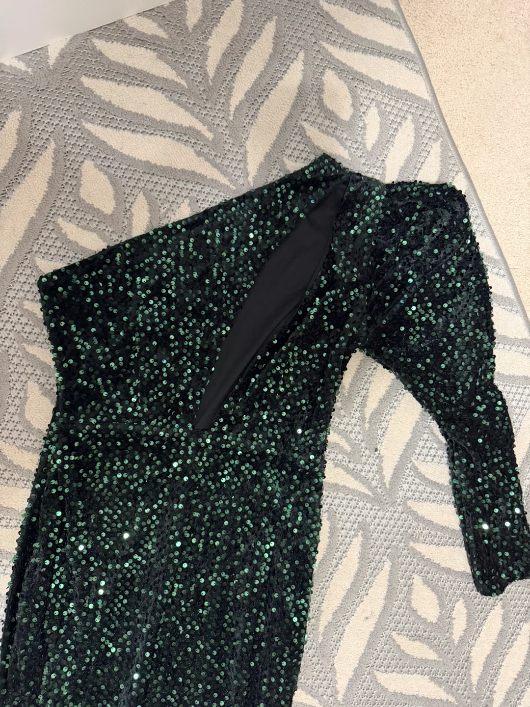 Dark Green Sequin One-Shoulder Dress - photo 4