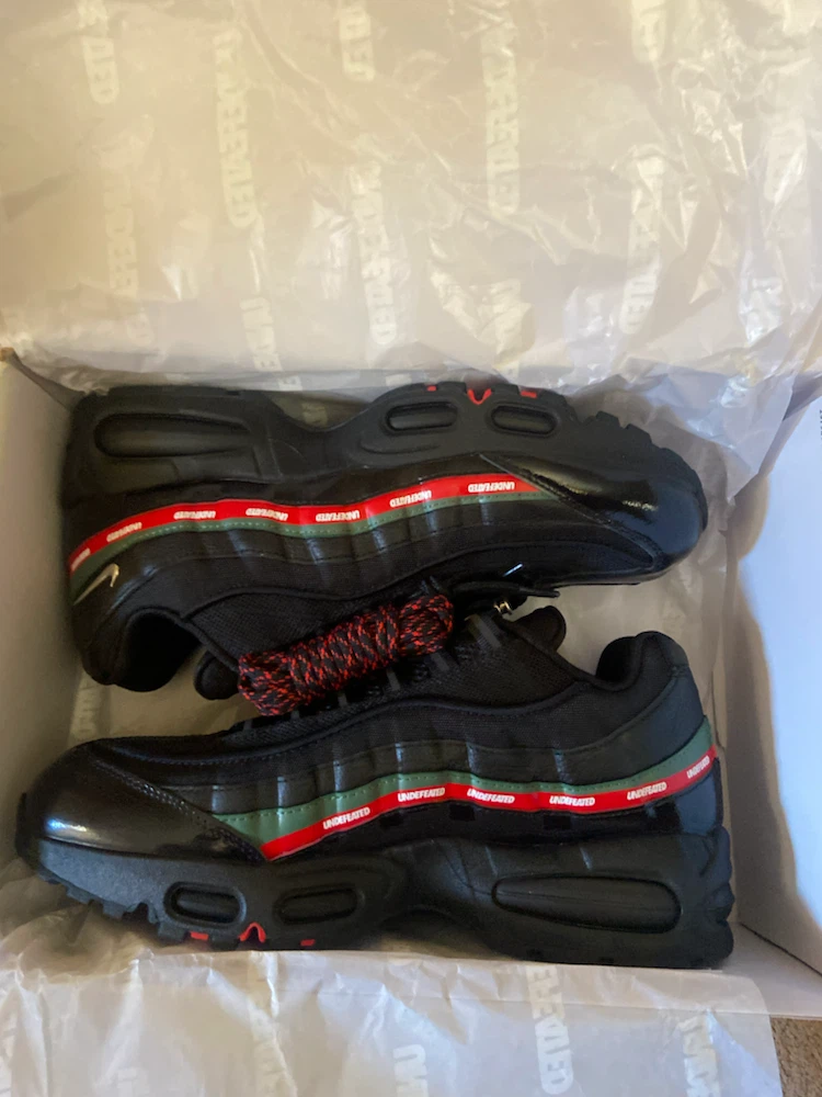 Nike Air Max 95 Undefeated Black