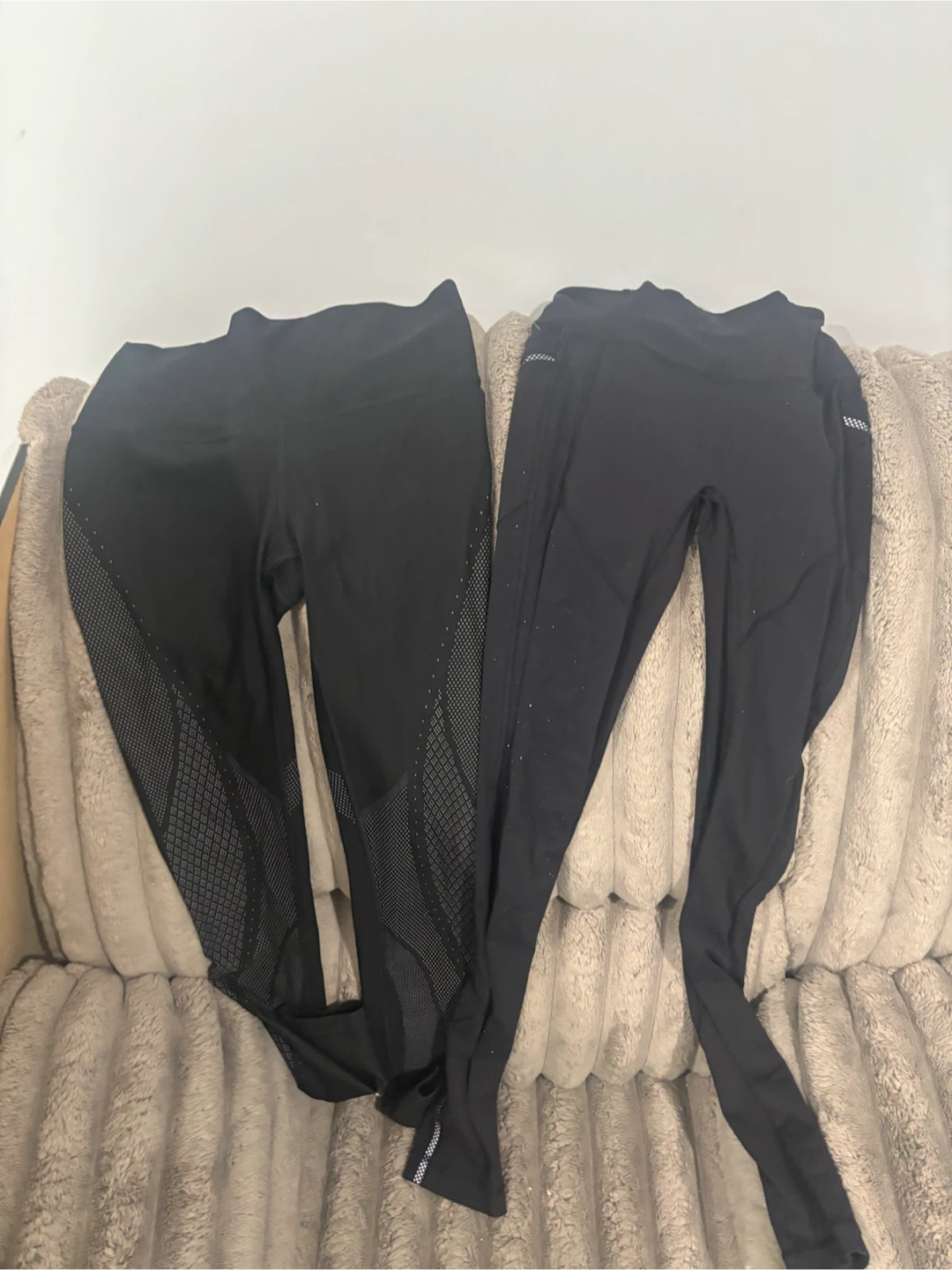 Two pairs of Lululemon leggings - photo 3