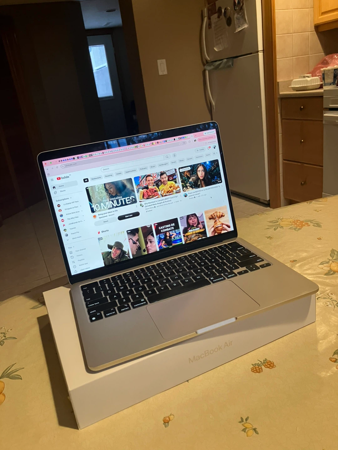 Apple MacBook Air M2 - photo 2