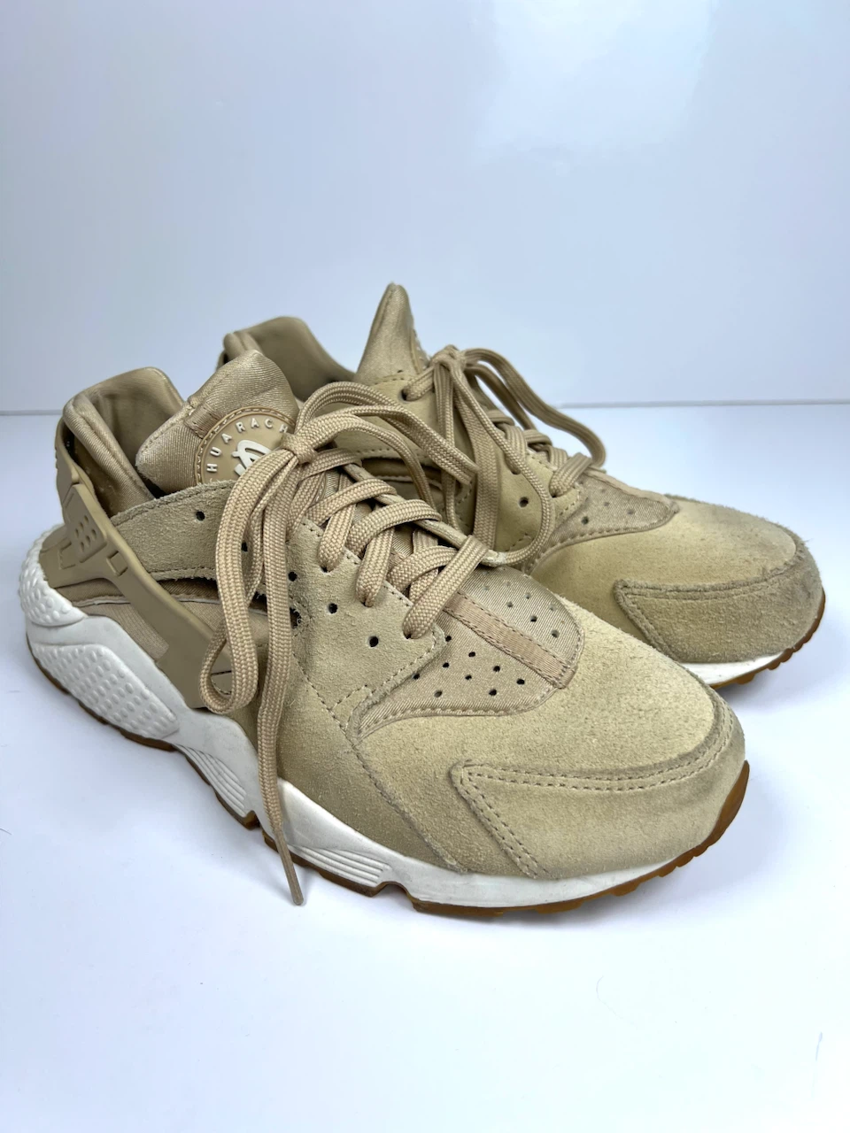 Nike Air Huarache Athletic Streetwear Shoes Women’s size 7.5/8.0 - photo 2