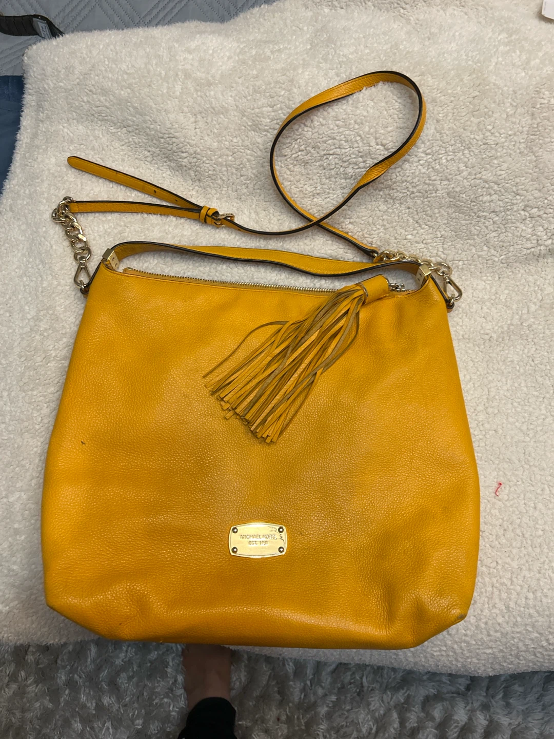 Michael Kors Mustard Yellow fall colour Shoulder Bag