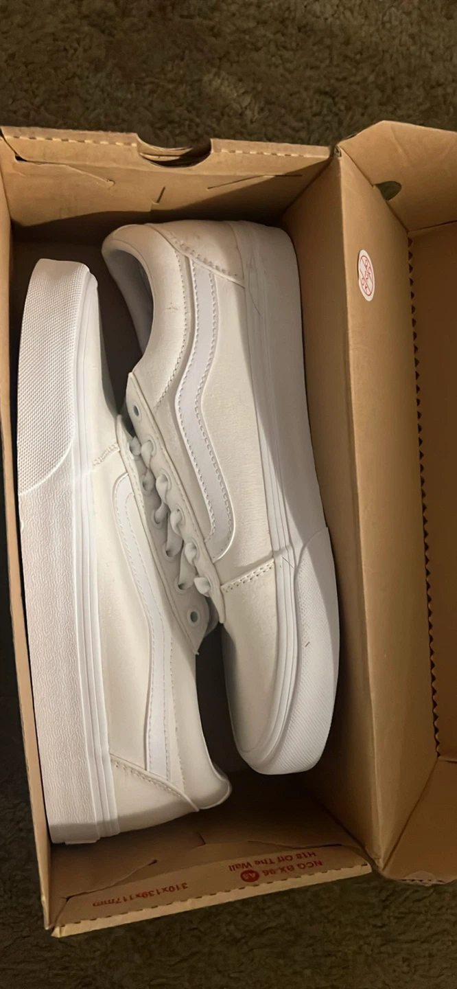 Vans Ward Triple White Women's Shoes Size 9