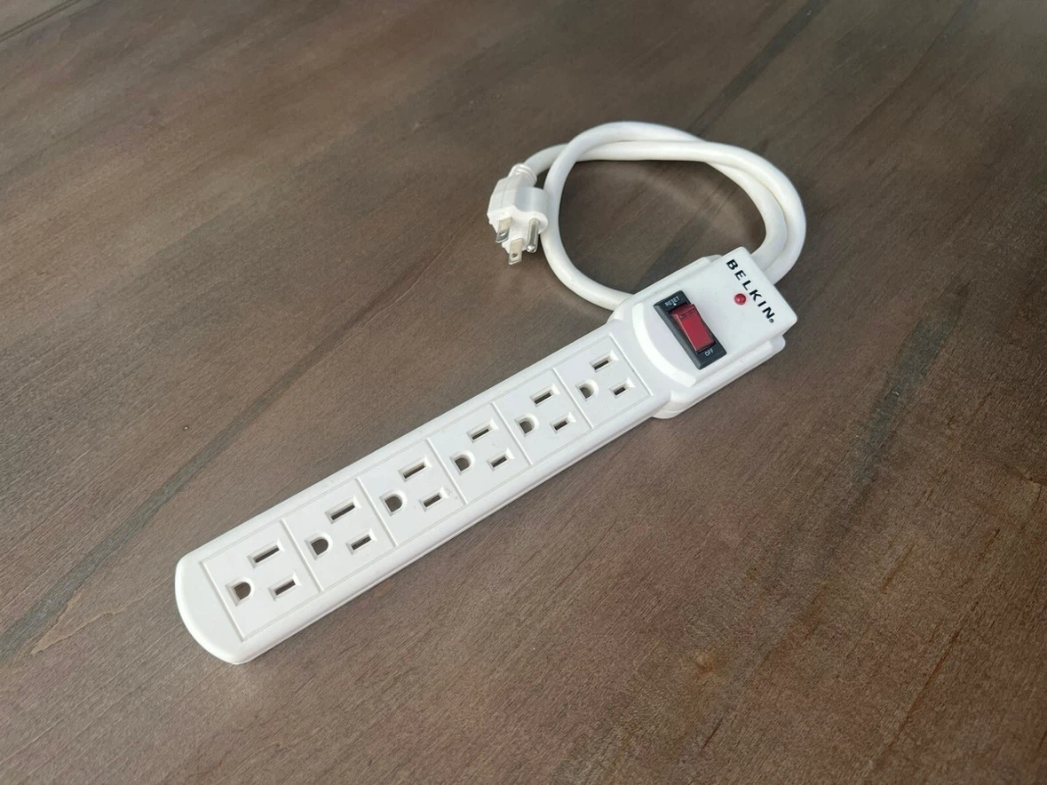 Belkin 6-Outlet Power Bar