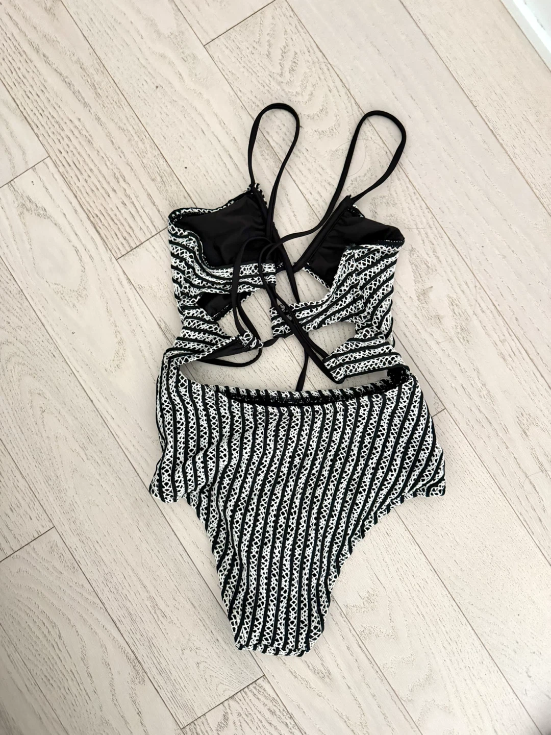 Urban Outfitters One Piece Swimsuit - size small - photo 3