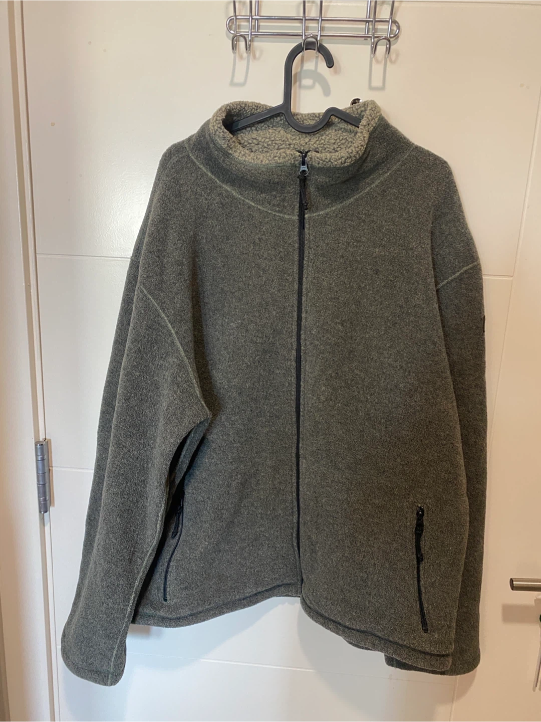 Fleece Jacket – Men’s Large – Full Zip