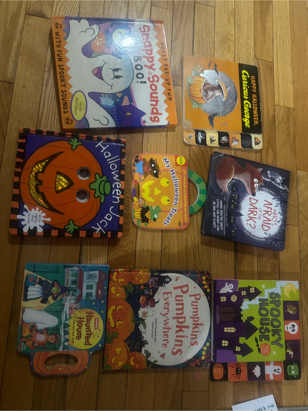 Set of 8 Halloween children's books