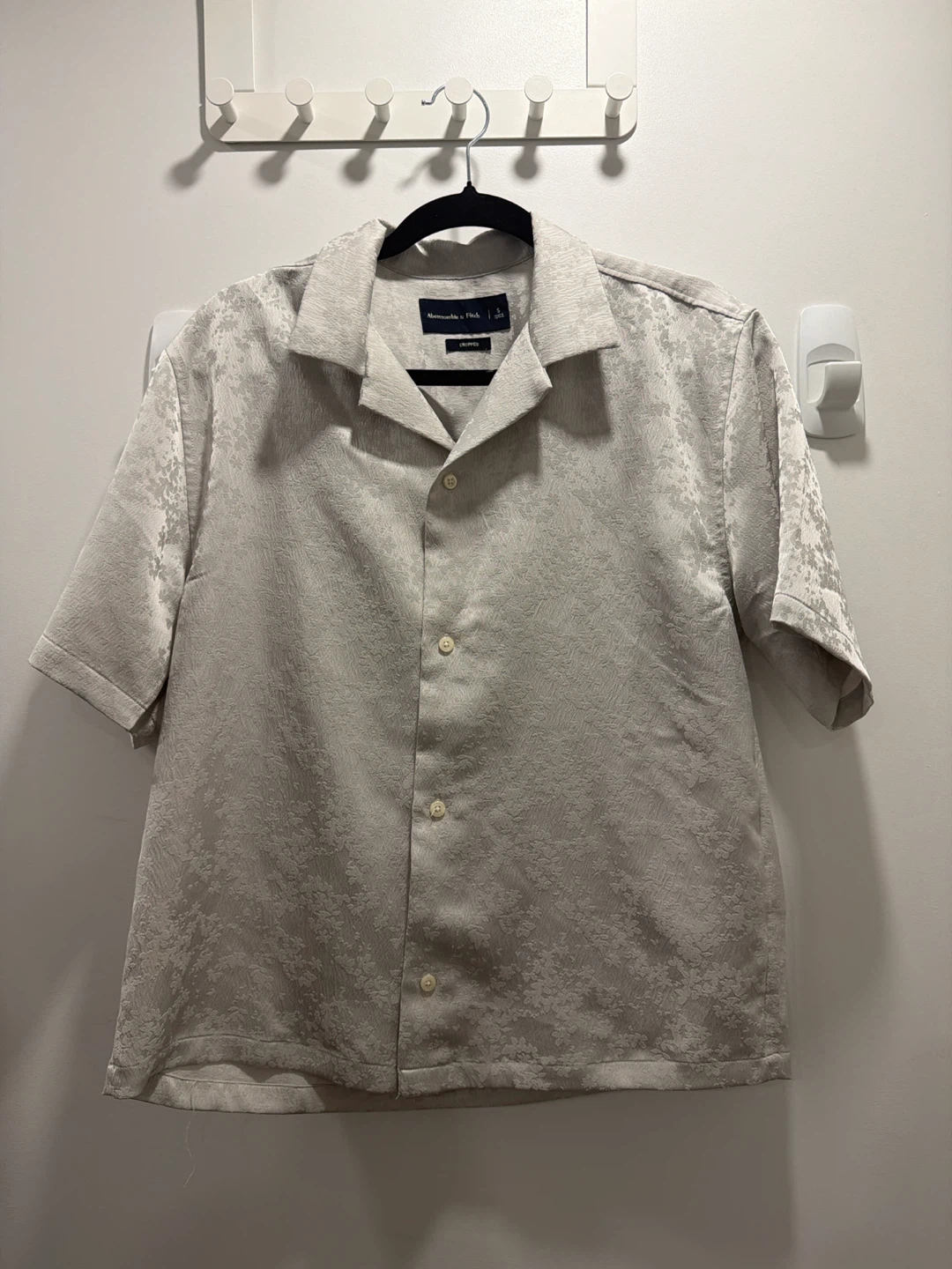 Abercrombie & Fitch Cropped Button-Down Shirt