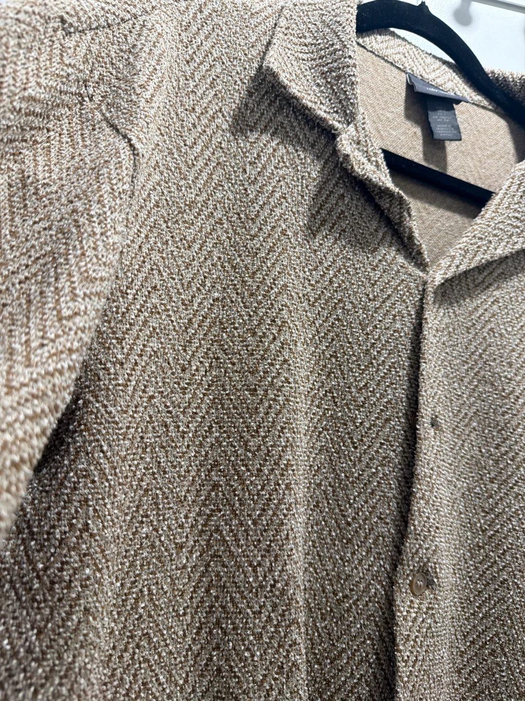 Used once H&M Men's Short Sleeve Herringbone Shirt - photo 2