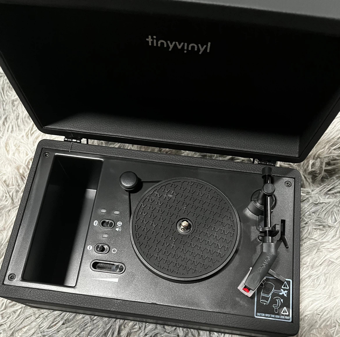 TinyVinyl 4-Inch Record Player - photo 2