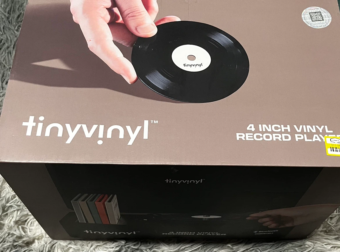 TinyVinyl 4-Inch Record Player - photo 5