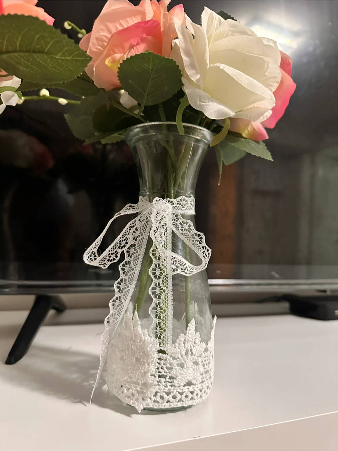 Set of Two Decorative Lace Glass Vases - photo 5
