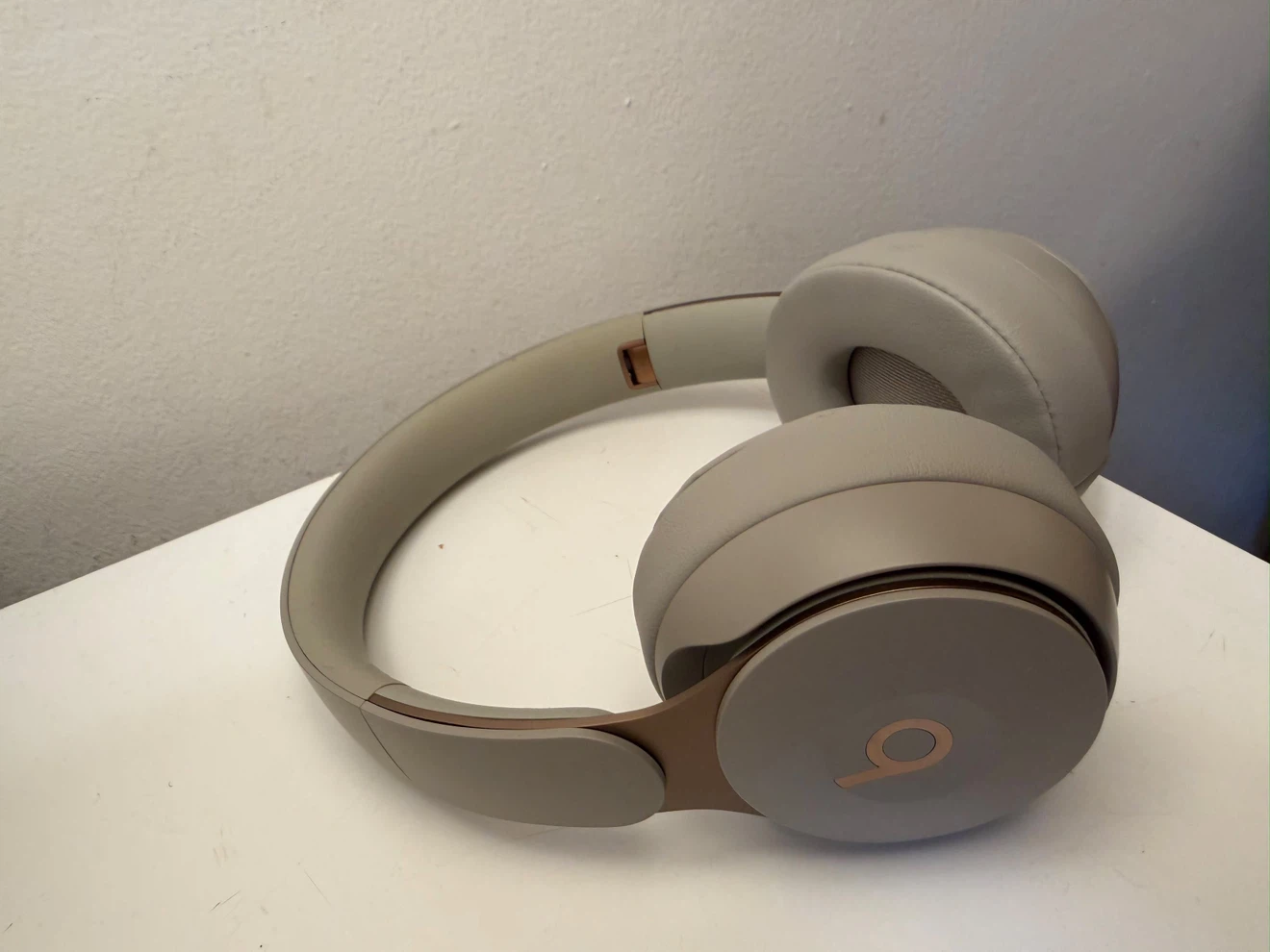 Beats Solo 4 Headphones - photo 2
