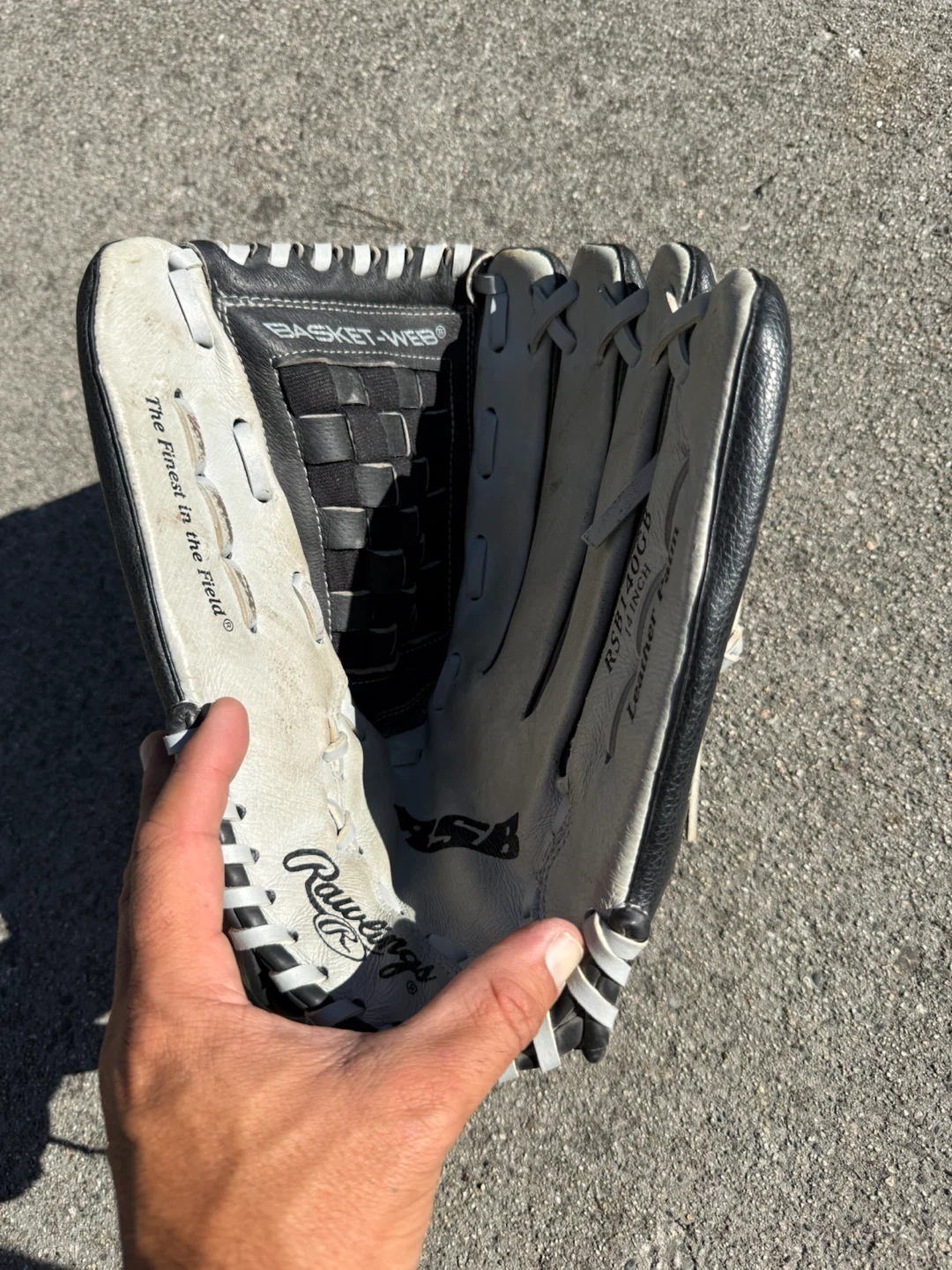 Rawlings RSB140GB 14 inch baseball glove - photo 3