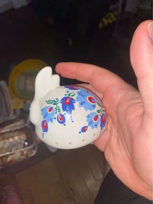 vintage 1980s Elizabeth Arden rabbit