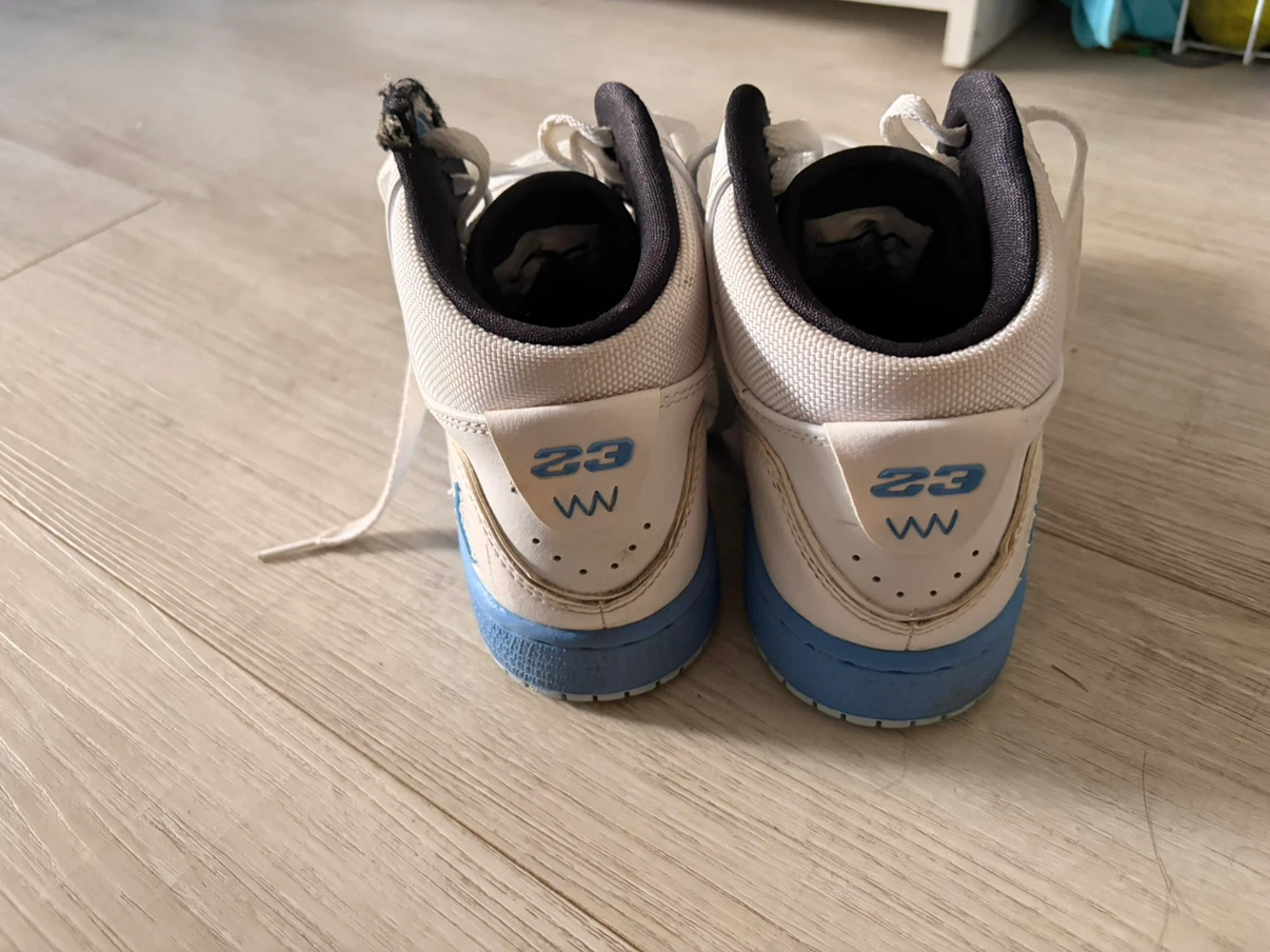 Nike Air Jordan 1 Flight 3 Youth Size 7Y - photo 2