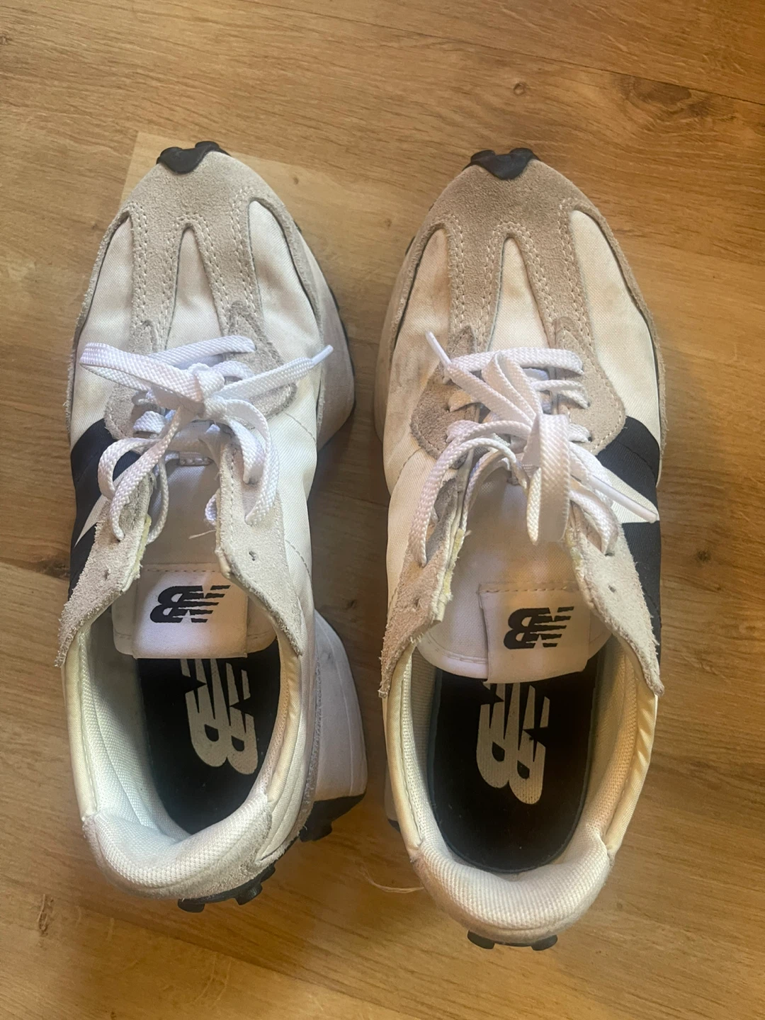 New Balance 327 White and Grey Sneakers US 7.5 - photo 2