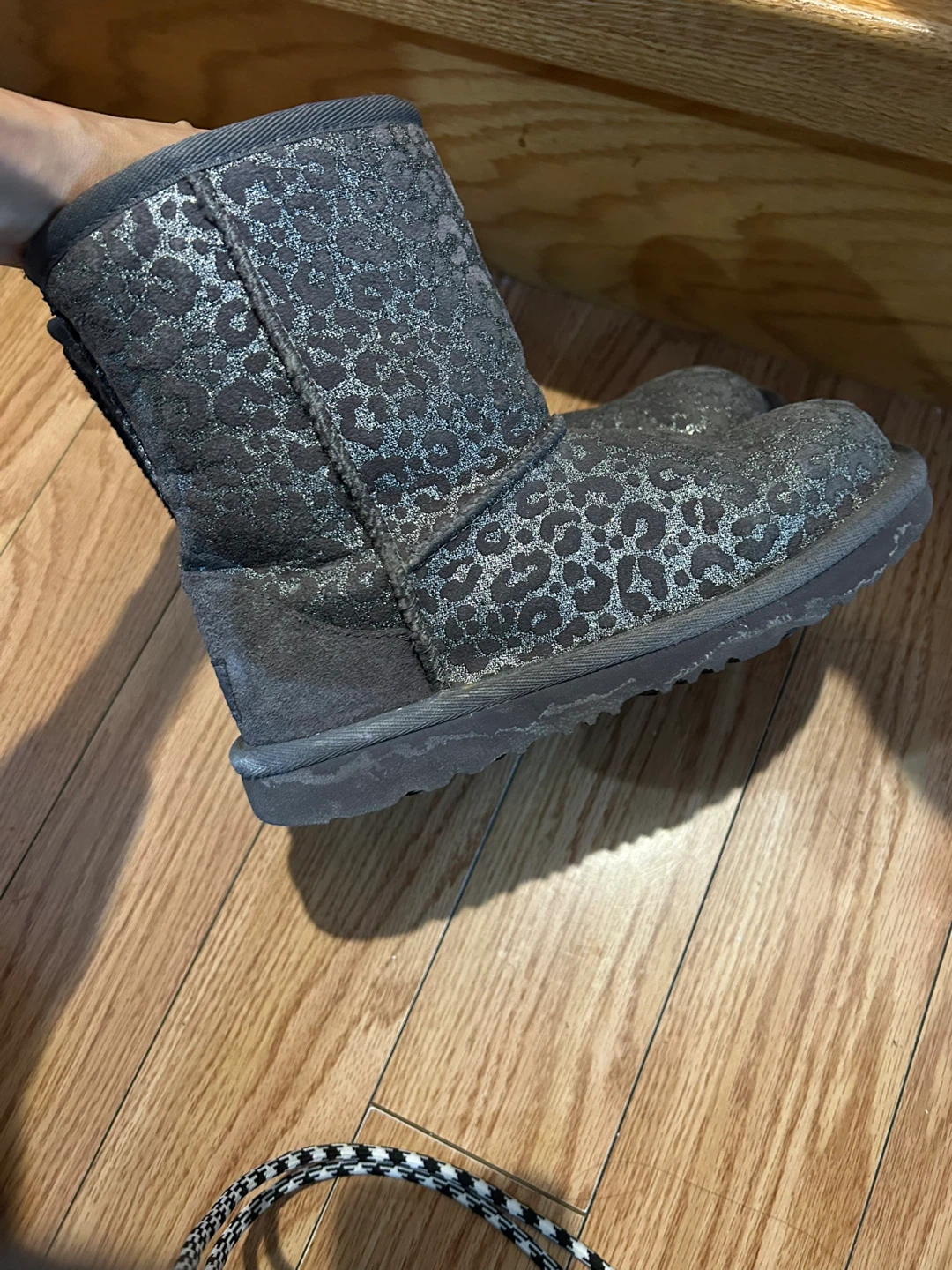 Kids UGG Leopard Print Winter Boots Size 2 - photo 3