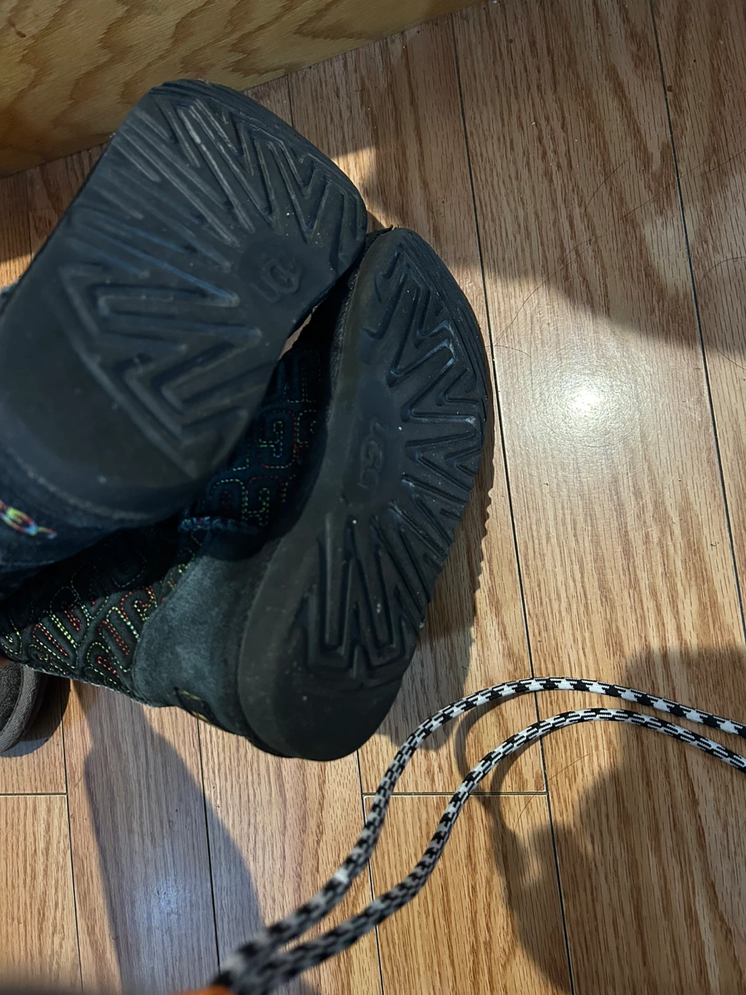 UGG Kids Winter Boots Size 1 - photo 4