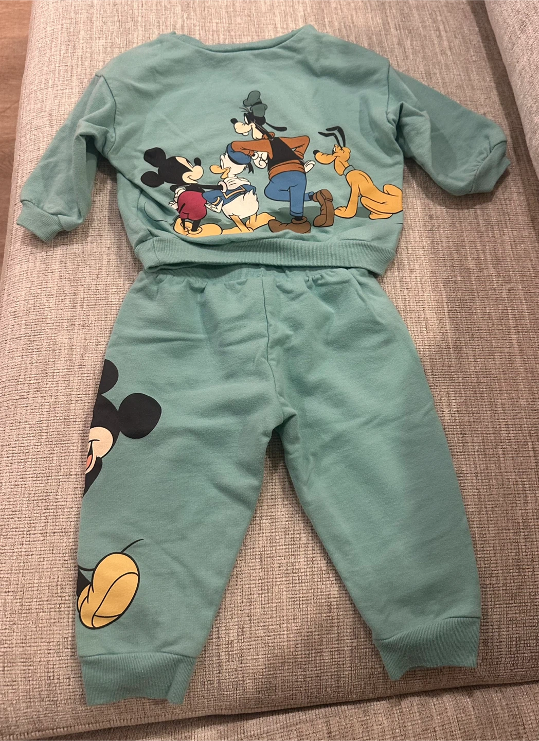 Set of 8 Matching Sweater and Pants Outfits - photo 2