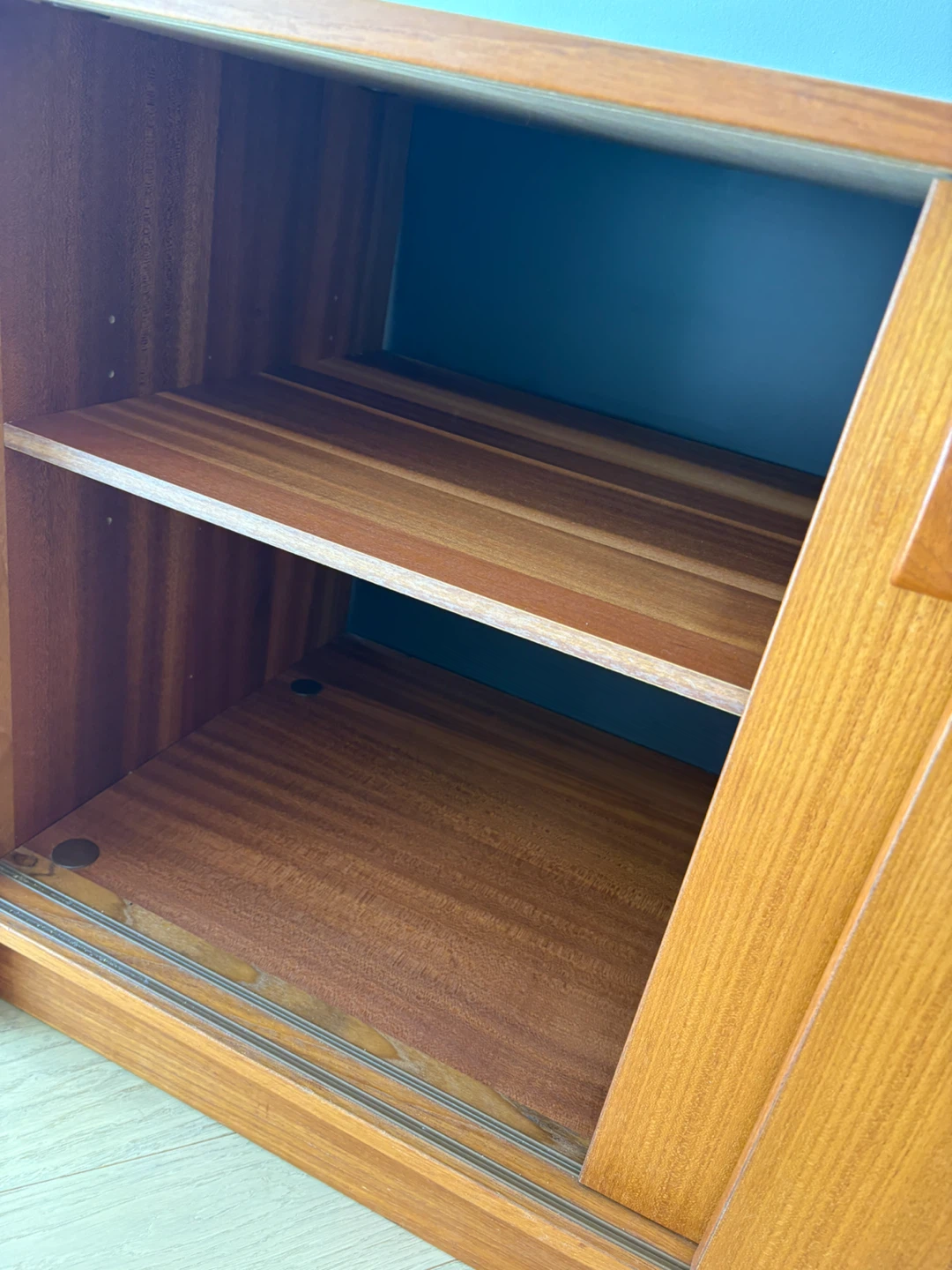 Mid-century Modern Teak Sliding Door Sideboard - photo 3