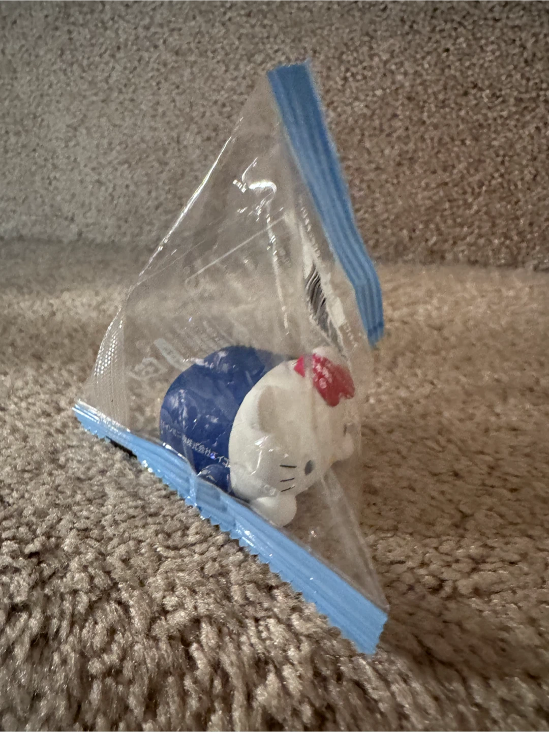 Hello Kitty Sanrio Character Mini Figure