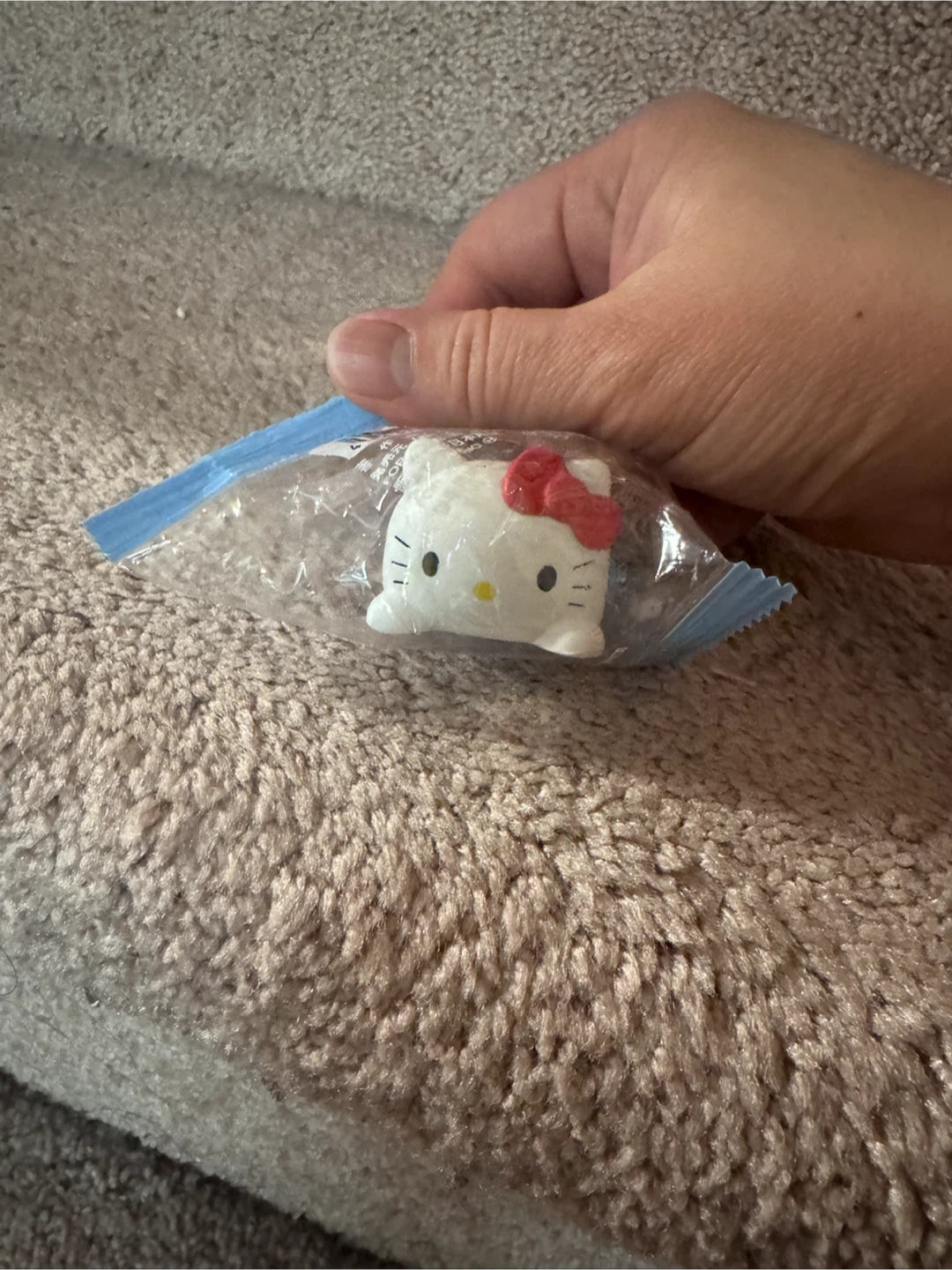 Hello Kitty Sanrio Character Mini Figure - photo 5