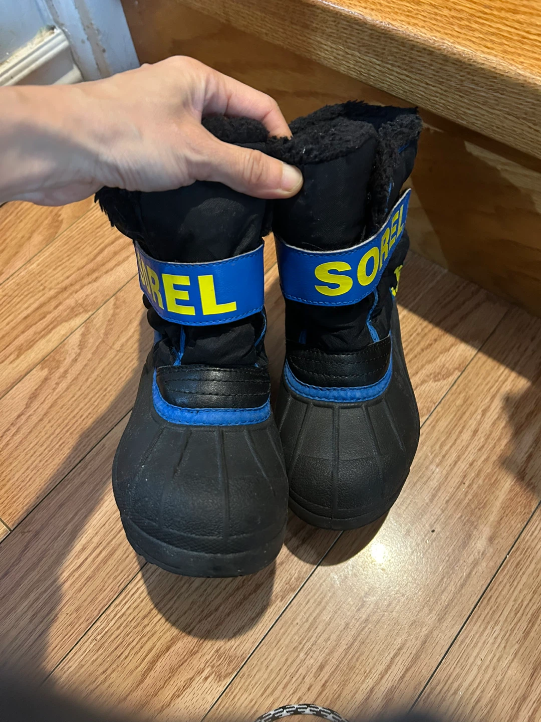 Toddler Sorel Winter Boots Size 13 Holes inside - photo 2