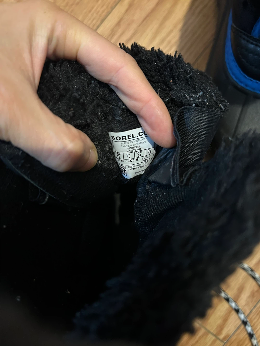 Toddler Sorel Winter Boots Size 13 Holes inside - photo 5