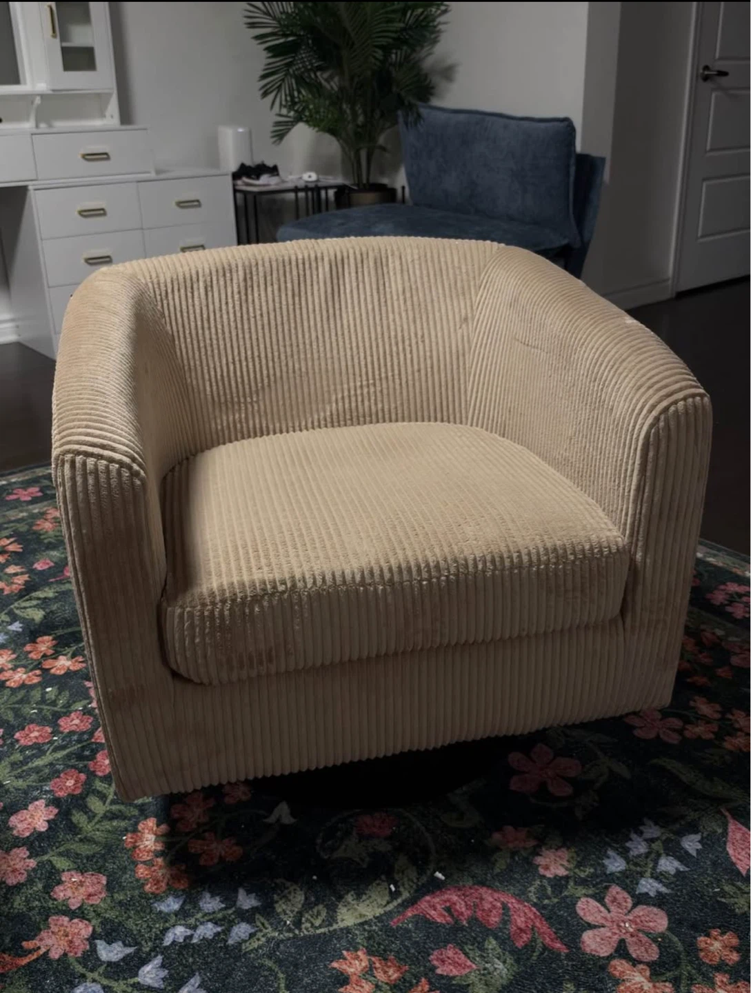 Dreamside Swivel Chair - Beige Corduroy - photo 2