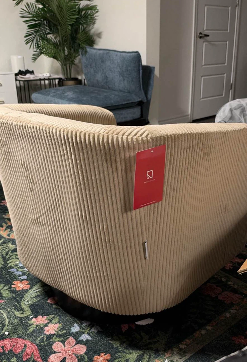 Dreamside Swivel Chair - Beige Corduroy - photo 3