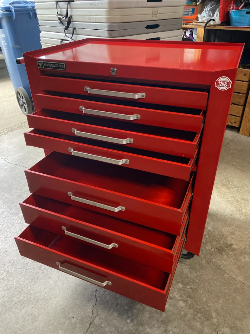 Mastercraft tool chest - photo 2